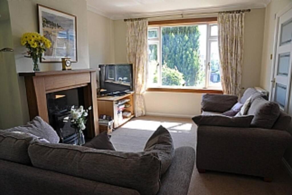Sunny House With Views To Edinburgh Skyline 빌라 외부 사진